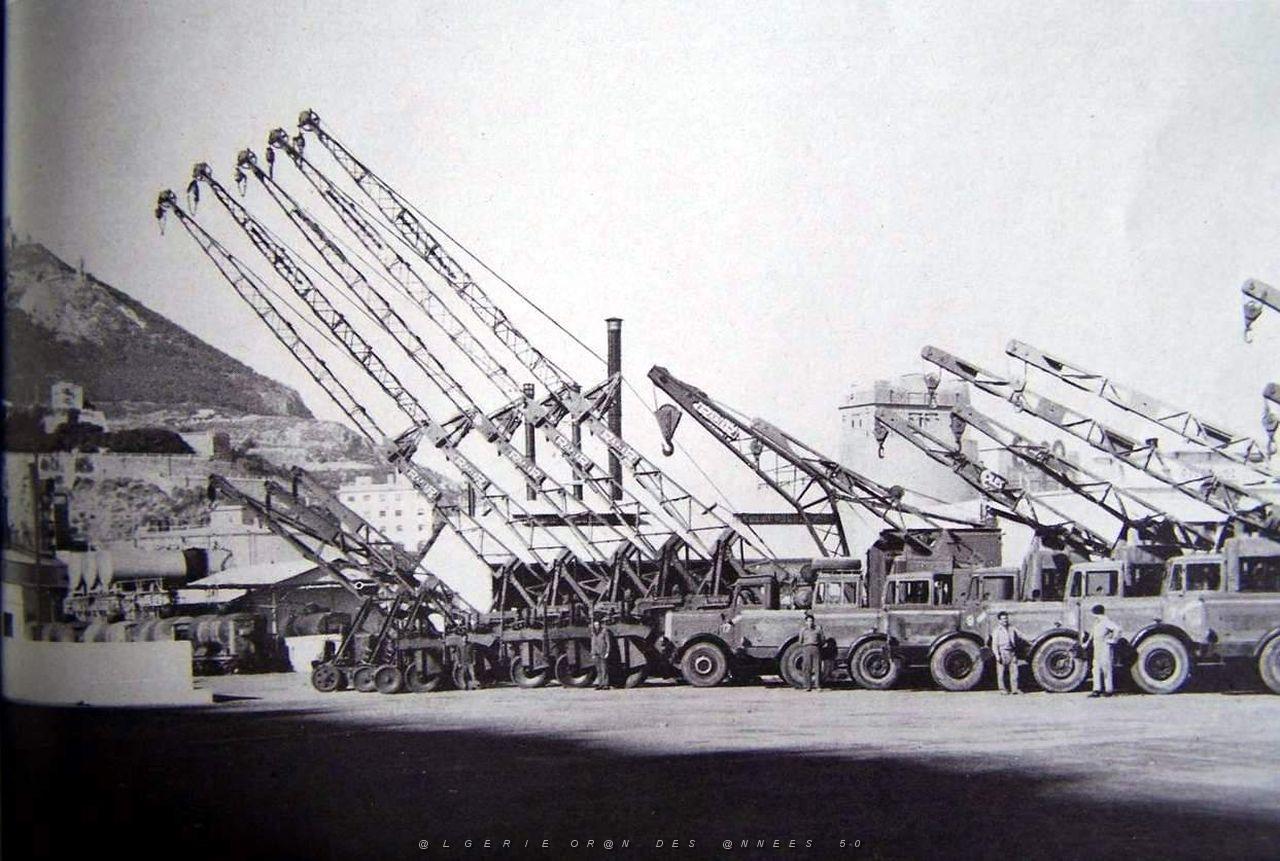 Oran- 098- travail sur les quais.jpg